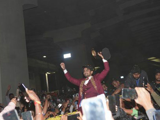 sunny post winning Bigboss Title